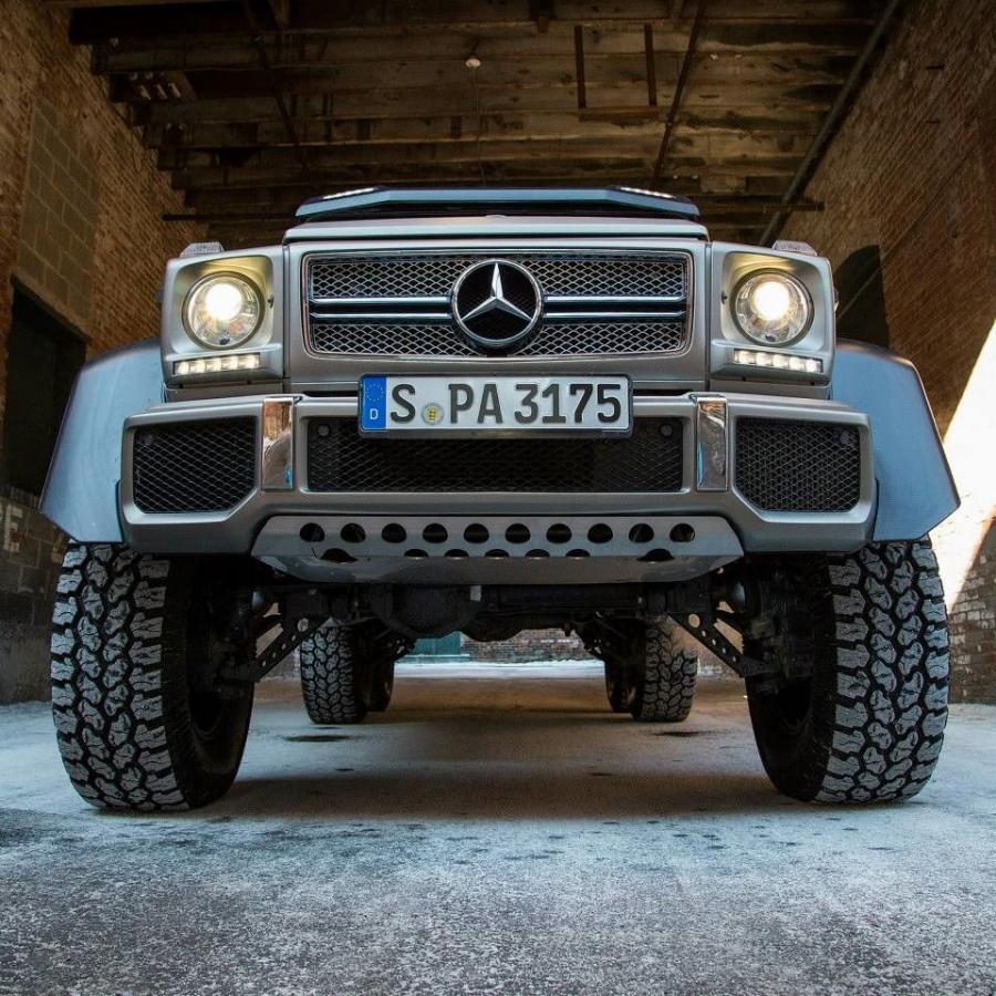  Mercedes-Benz G63 AMG 6x6 2014 года  (фото 4 из 18)
